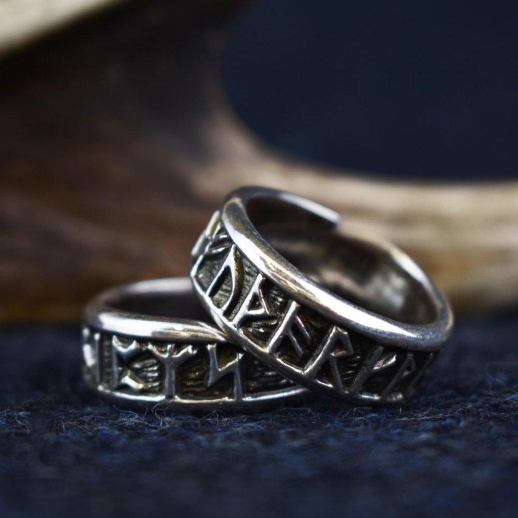 Rune Ring – Sterling Silver
