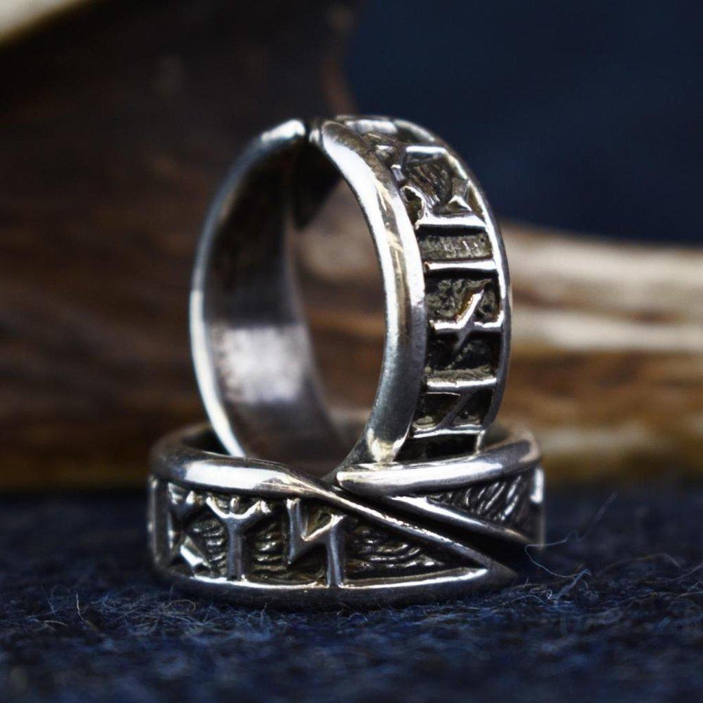 Rune Ring – Sterling Silver